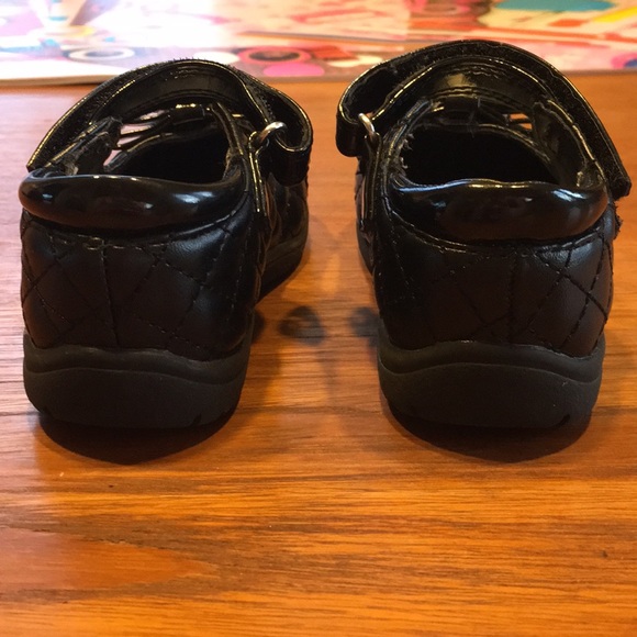 Girls Dress Shoes - Picture 3 of 4